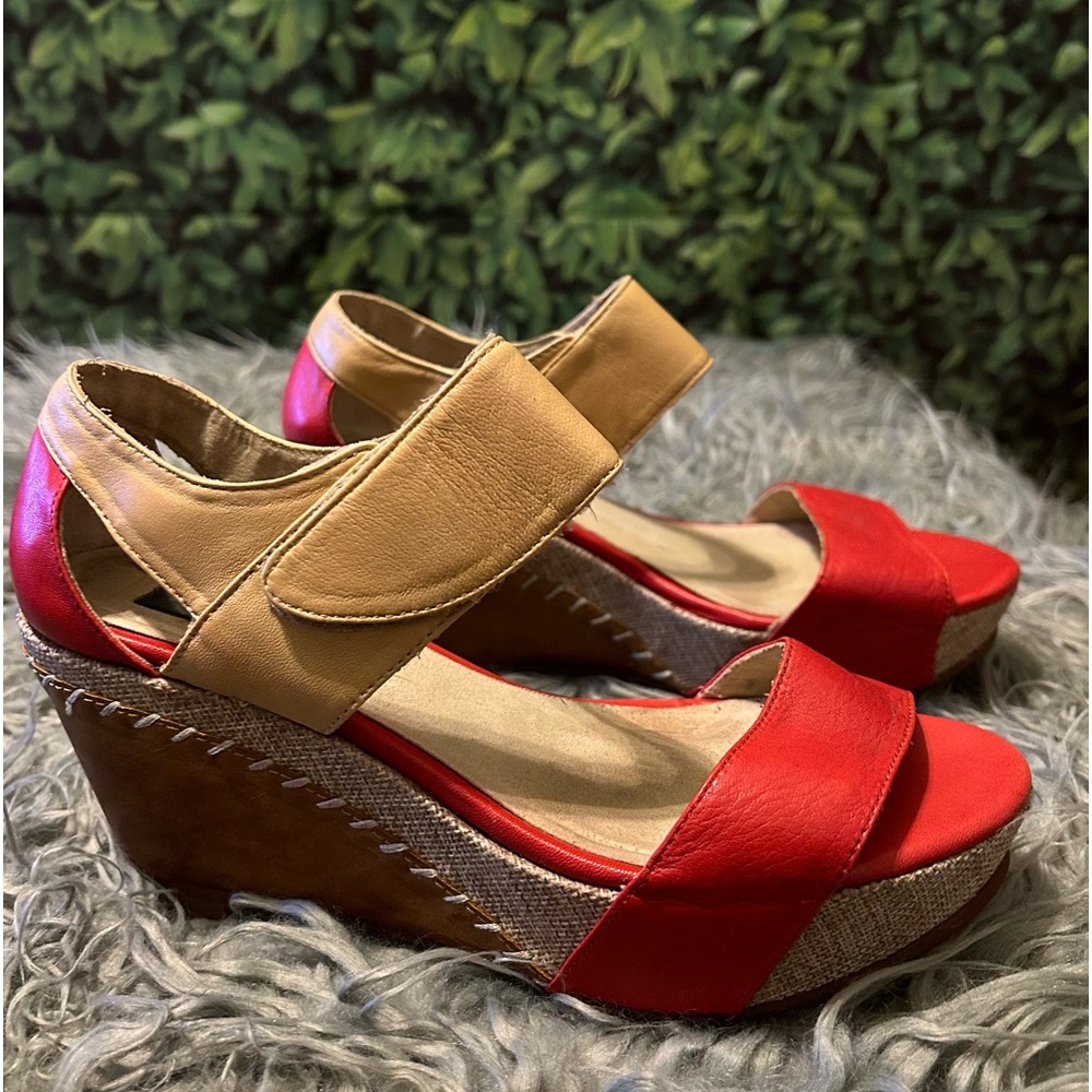 ANTHROPOLOGIE EVERYBODY BZ Moda Orca Platform Wedge Heel Size 36 GUC